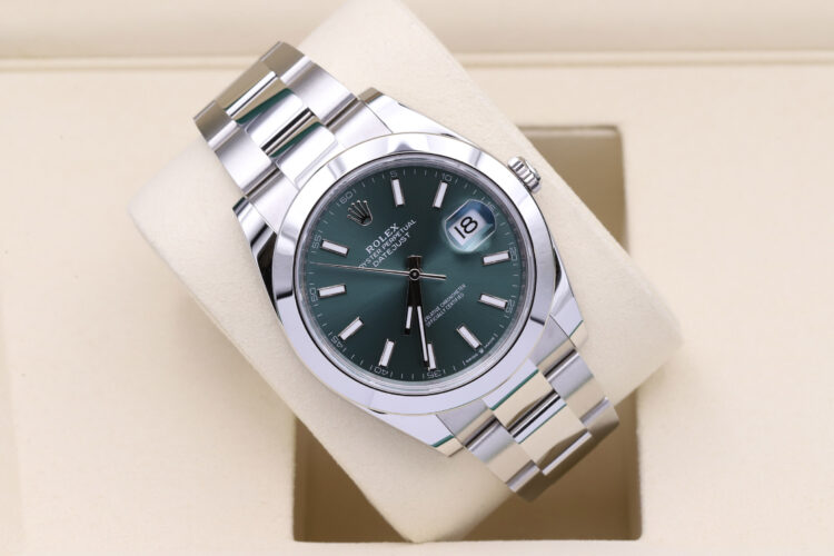 Rolex Datejust 41 126300 Mint Green _ Italian Full Set From 02/2026 _ New