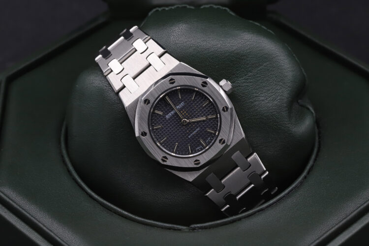 Audemars Piguet Royal Oak Automatic 8638st Lady Blue _ With Box _ Perfect Conditions
